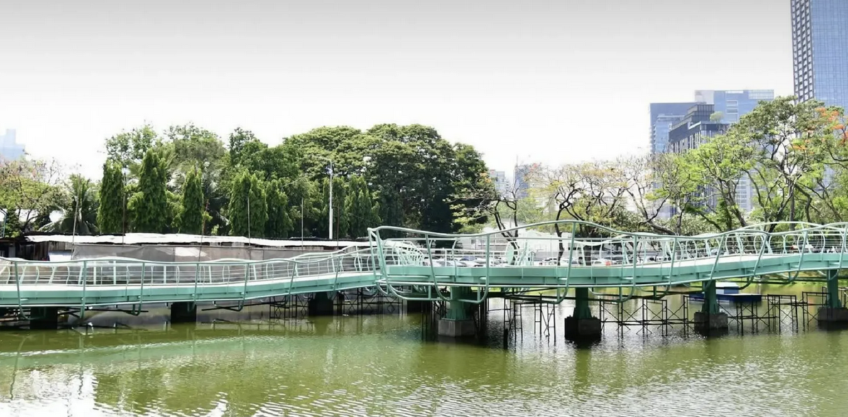 From new walking routes and electric boats to bike-sharing, Bangkok Car Free 2026 is about giving residents more ways to move around the city.