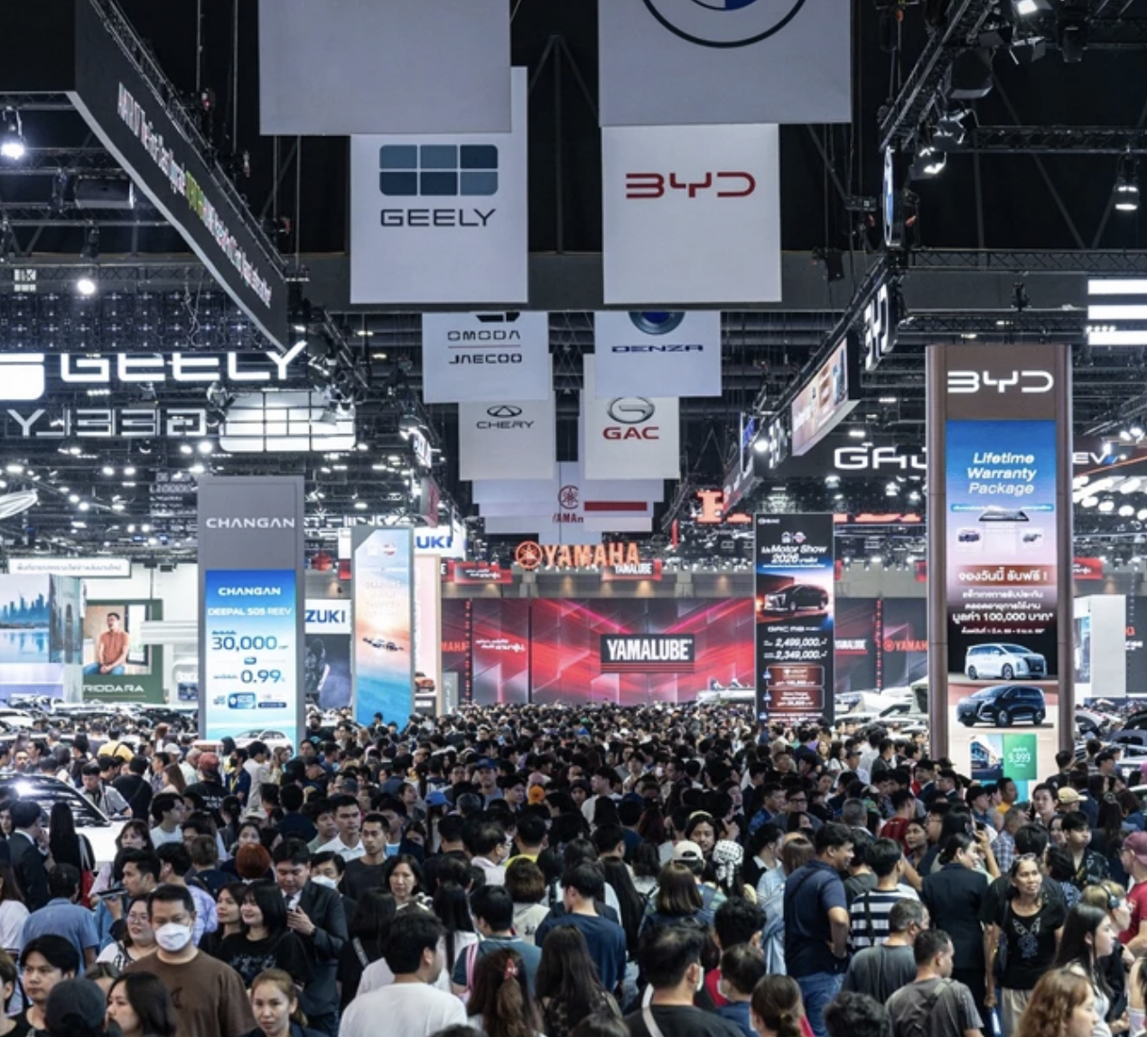 The 47th Bangkok International Motor Show sets a new record with 132,951 car bookings, led by BYD and Toyota, highlighting strong EV demand and accounting for 21% of Thailand’s 2026 vehicle sales target.