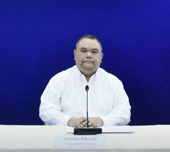 The Thai government is providing assistance to nationals in the Middle East, with 20 crew members rescued from Khasab set to return home on March 16, and search efforts continuing for three missing Thai nationals.