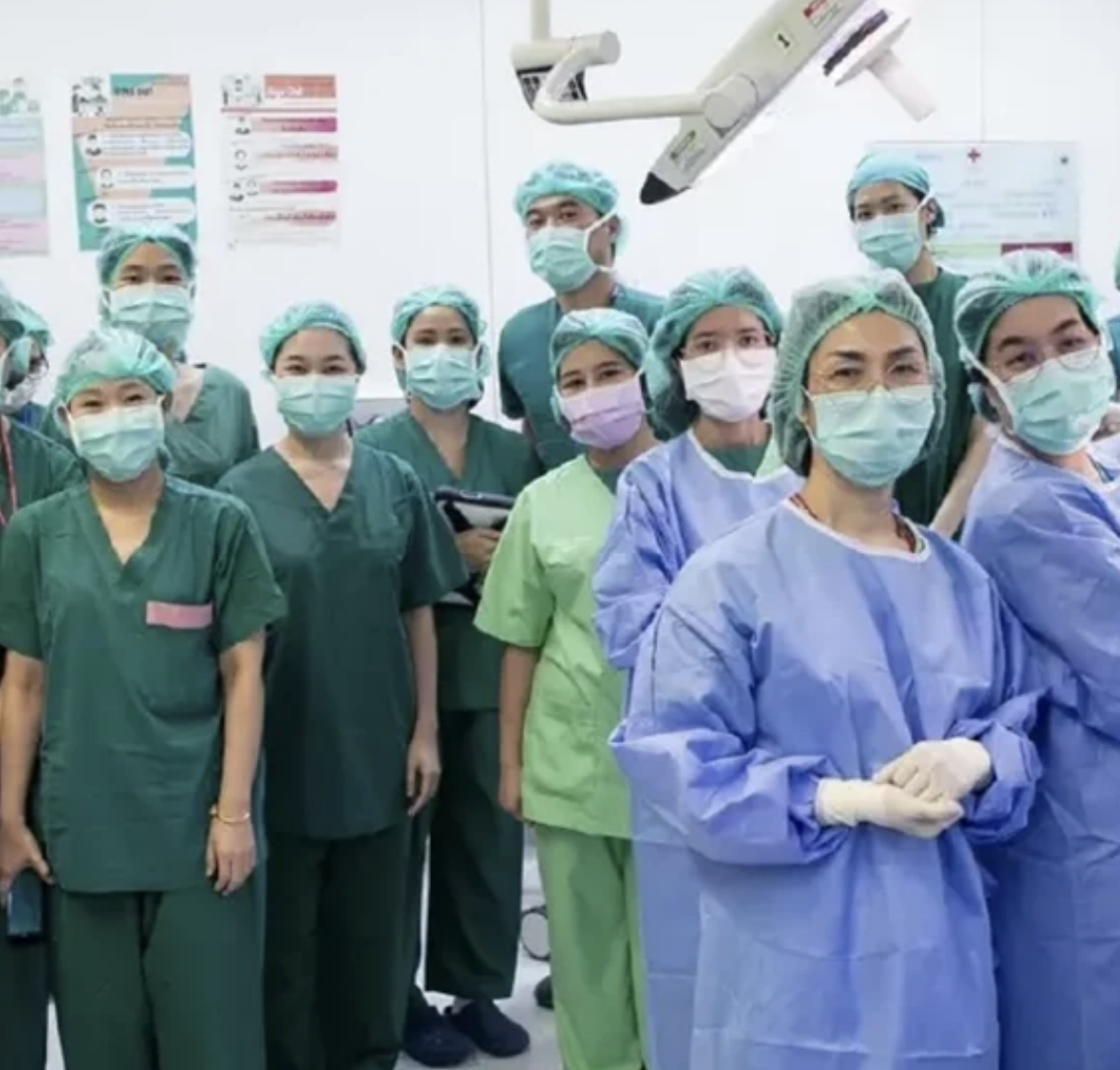 Surgeons at Chulalongkorn Hospital Successfully Performs Nerve Stimulation Surgery for Sleep Apnea