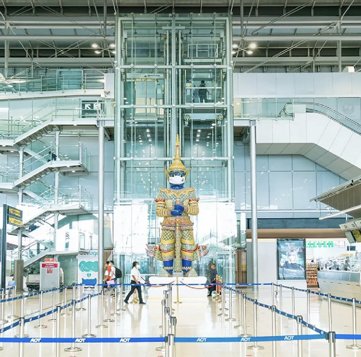 Thailand’s Suvarnabhumi Airport rises in the 2026 global rankings by Skytrax, highlighting improvements in efficiency, service quality, and passenger experience.